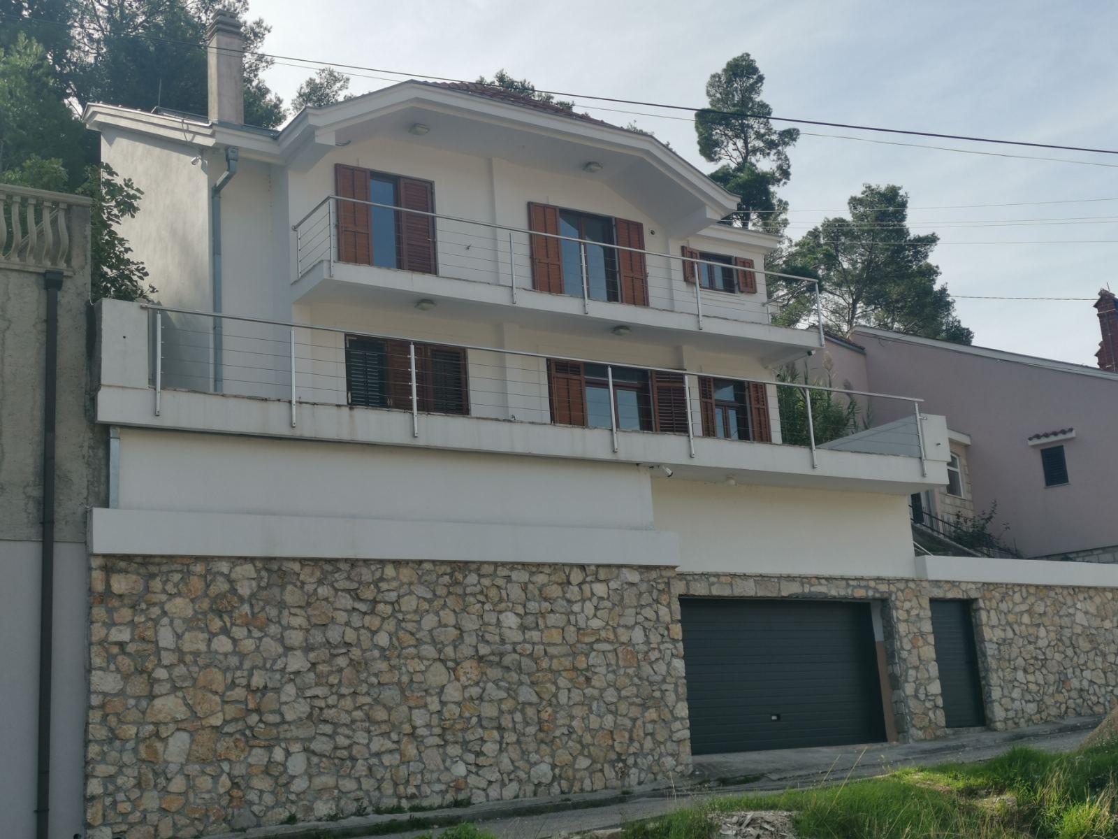 Odlicna kuca na Policama, Trebinje